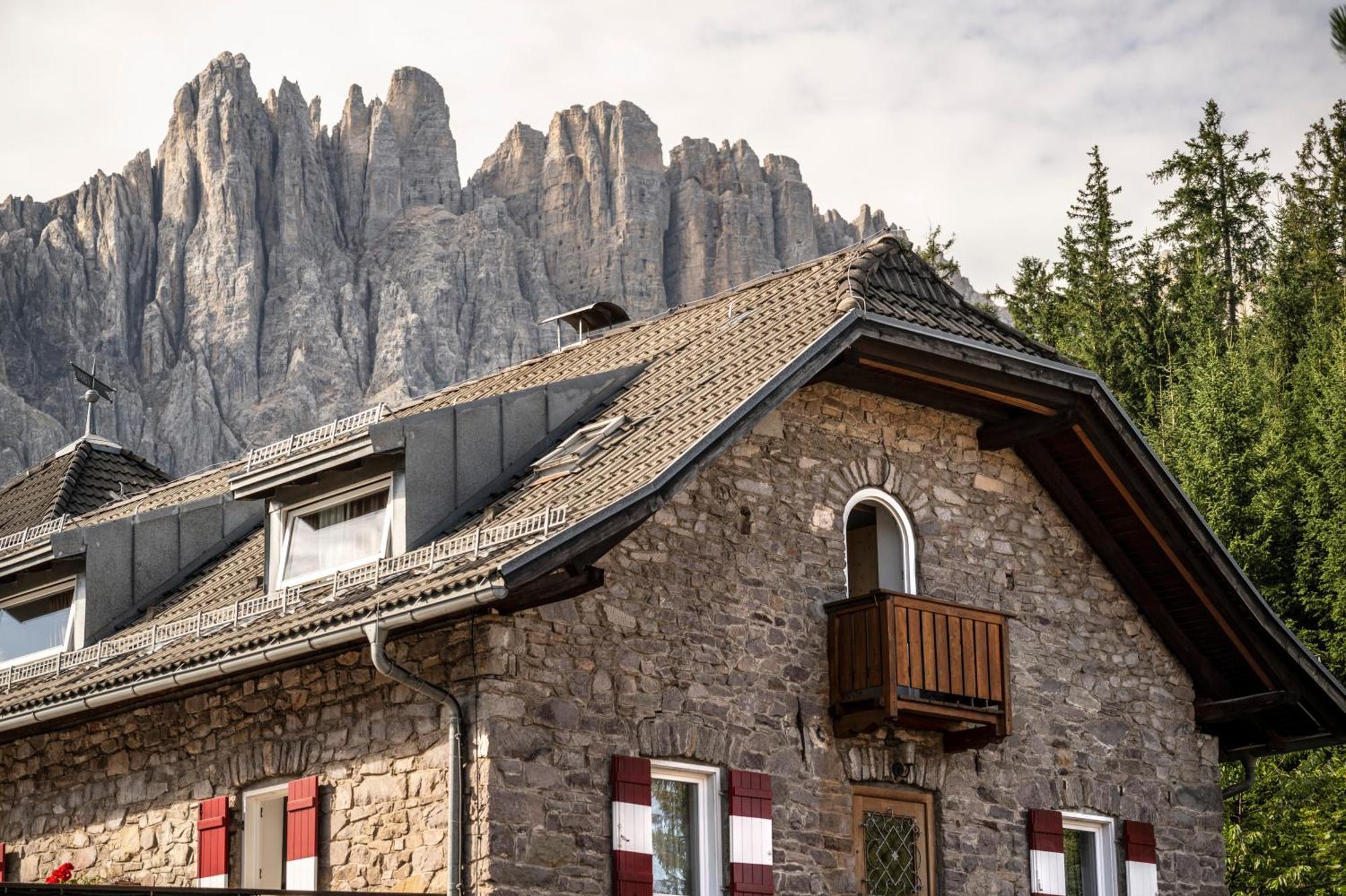 Aparthotel Chris Carezza al Lago