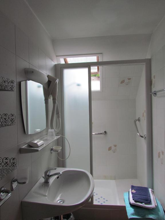 Aparthotel Chris 3*