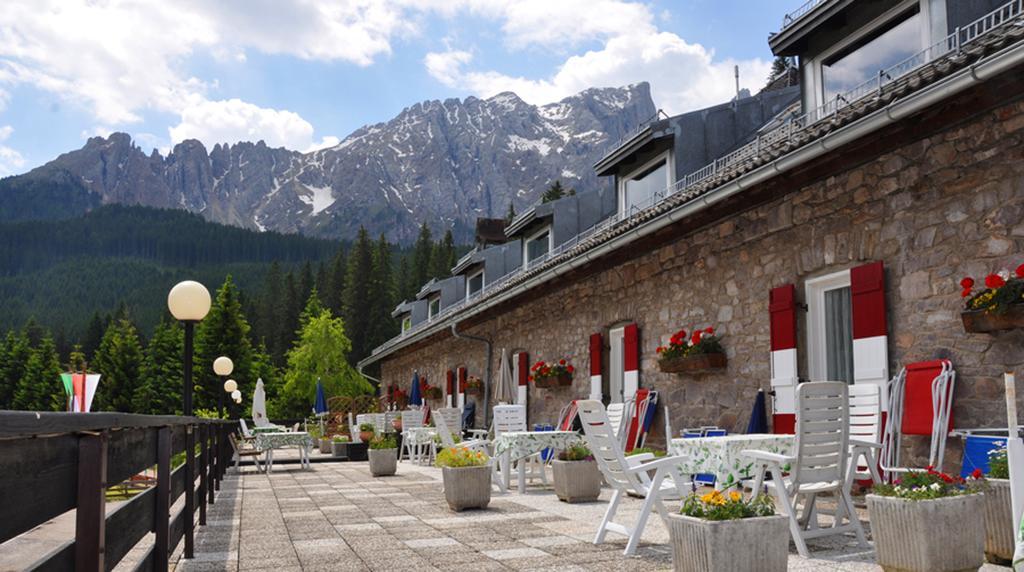 Aparthotel Chris Carezza al Lago