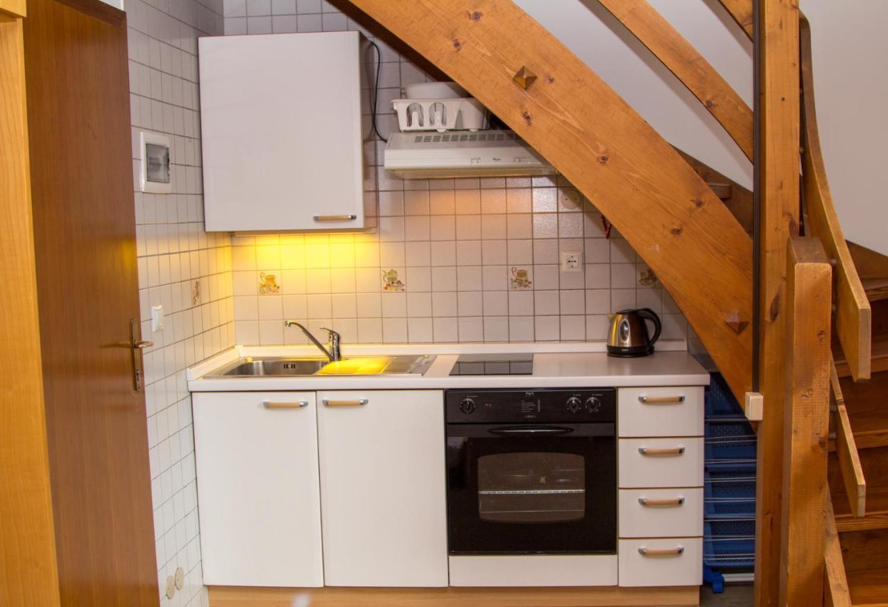 Aparthotel Chris 3*