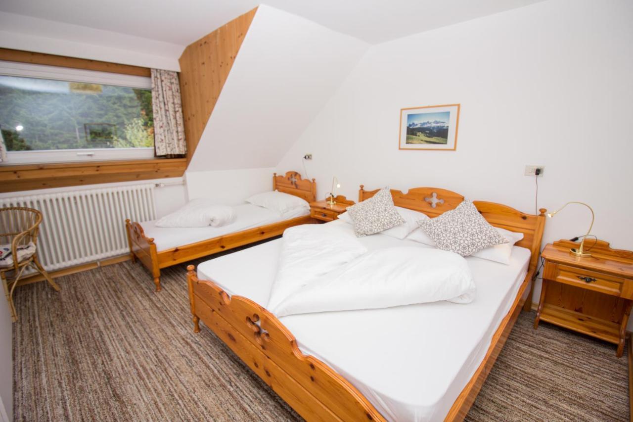 Chris Aparthotel